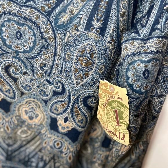 ONE WORLD Blue and Cream Paisley Top - Picture 2 of 6